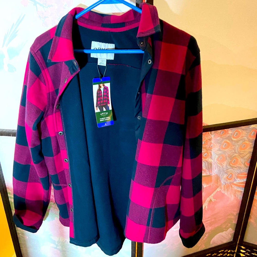 NWT! checkered flannel jacket. Very warm!